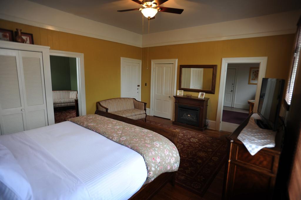 Gold-Inn Hot Springs Zimmer foto